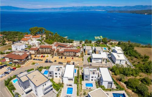 Zidarici Apartment | Amazing Apartment In Malinska With Wifi