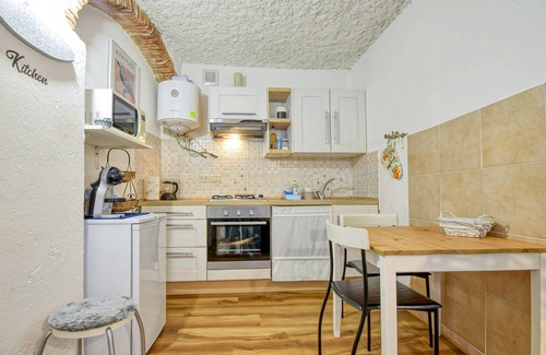 Sori Apartment | Amazing apartment in Sori with WiFi