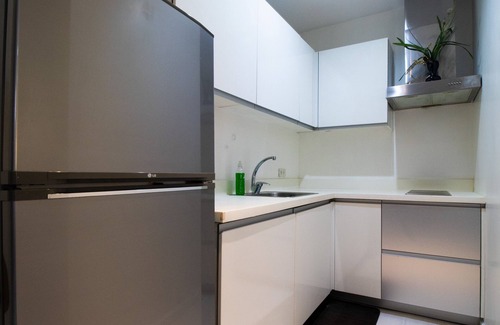 Downtown Apartment | Amazing big 1BR Romantic View Gramercy Makati 0712
