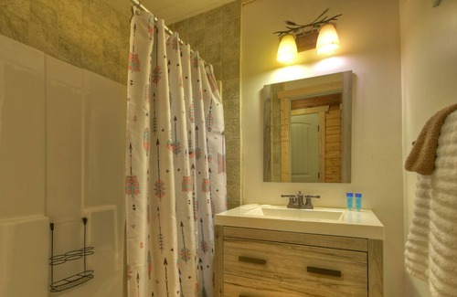 Ranger Cabin | Amazing cabin with loft, new decks with hot tub overlooking Carters Lake!