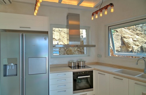 Platis Gialos House | Amazing Contemporary villa on the beach Platis Gialos, Walking to Scorpios