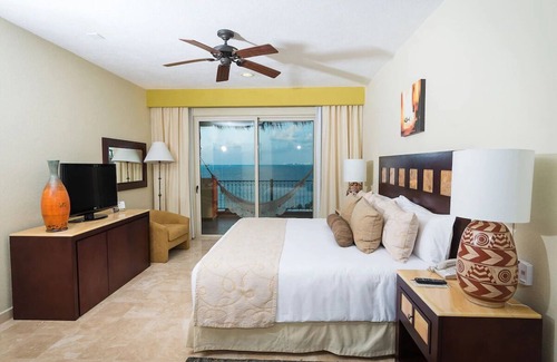 Playa Mujeres Resort | Amazing getaway experience!