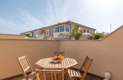 Arenas del Mar House | Amazing Holiday Home Medano Da Roca