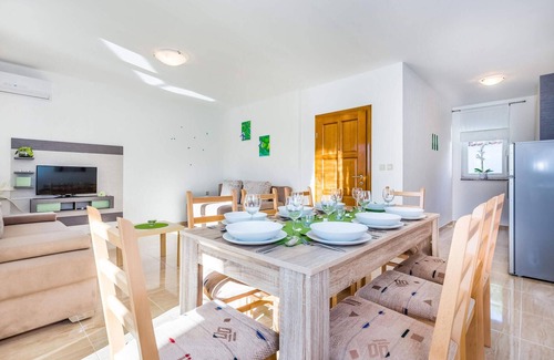Dramalj House | Amazing home in Dramalj with WiFi