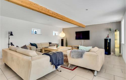 Follenslev House | Amazing Home In Føllenslev With Wifi