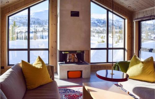 Vikberget House | Amazing Home In Flå With Wifi