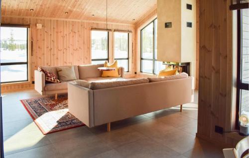 Vikberget House | Amazing Home In Flå With Wifi