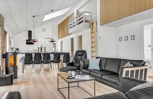 Bønnerup Strand House | Amazing home in Glesborg with kitchen