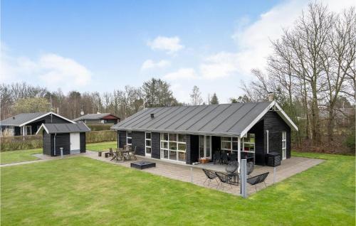 Hou House | Amazing Home In Hals With Kitchen