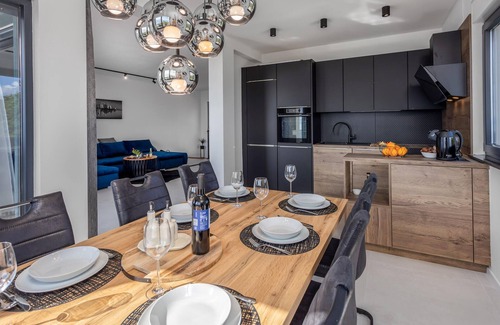 Rozmanici House | Amazing home in Kostrena with kitchen