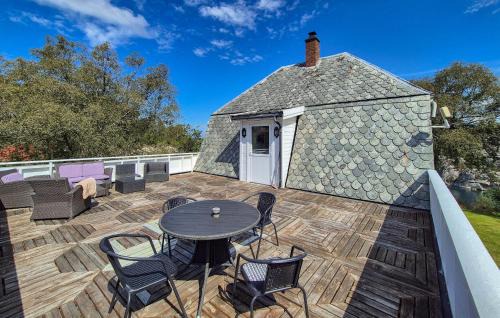 Bomlo House | Amazing Home In Rubbestadneset With Wifi