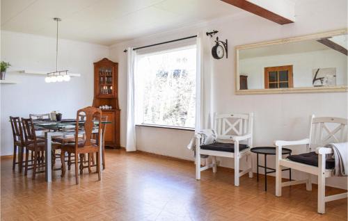 Torangsvag House | Amazing Home In Torangsvåg With Wifi