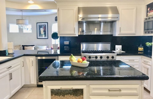 Sherman Oaks House | AMAZING LOCATION! Privately Gated Home near ALL attractions in Sherman Oaks