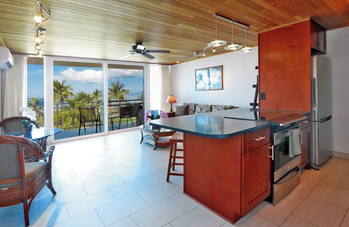 Kihei Condo | Amazing Ocean View, In Kihei, Top Floor, AC, Across St from beach