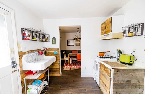 Mount Washington Apartment | Amazing Views- George Washington on Mt. Washington