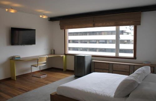 Centro International Apartment | Amazing Vintage Apartment in Centro Internacional RColon 601