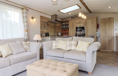 Bradninch Cottage | AMBLESIDE, pet friendly, with a garden in Cullompton