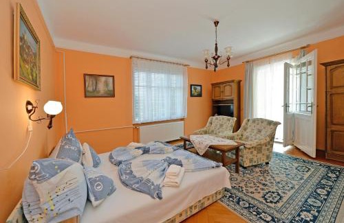 Balatonfured Apartment | Ambrózia Villa