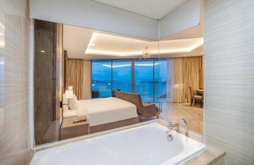 Tran Phu Beach Apartment | Amelia Seafront Premium Suites