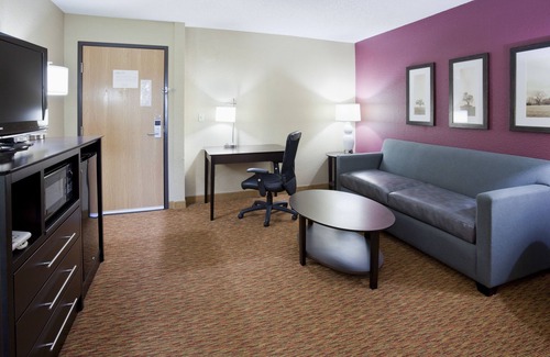 Osceola Hotel | AmericInn by Wyndham Osceola