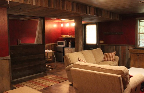 Millersburg Hotel | Amish Country Comfort