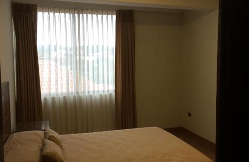 Cochabamba Apartment | AMPLIO COMODO