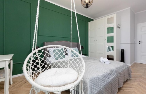 Targowek Apartment | Amsterdam Estate Apartments Rembrandta by Noclegi Renters
