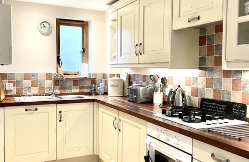 Litton Cottage | An idyllic cottage with stunning views. For those wanting rest and relaxation.