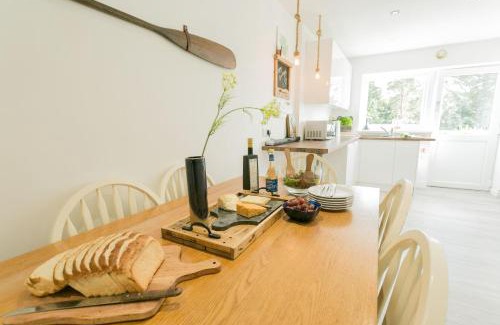 Cemaes Bay House | Anchor Cottage