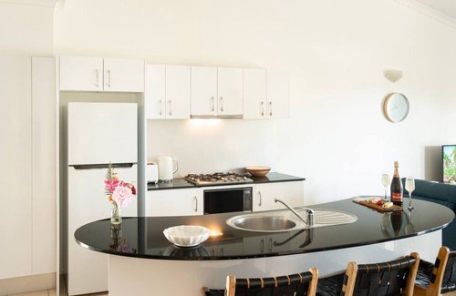 Hamilton Island Apartment | Anchorage 4 & Free Buggy Hamilton Island
