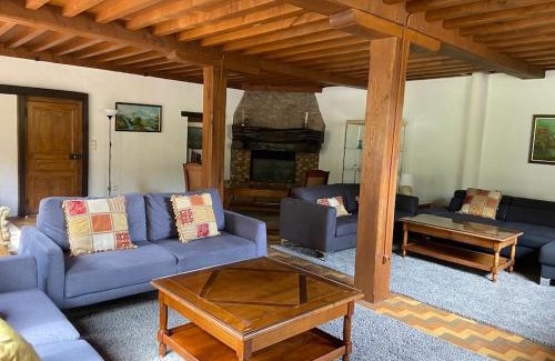 Quarre-les-Tombes House | Ancienne Auberge des Brizards - Morvan (14 personnes)