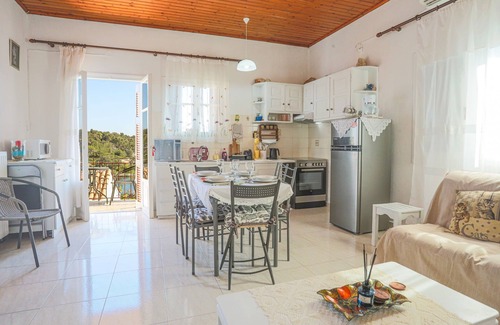 Gaios Apartment | Andromaxi Apt: Idyllic Stay in Gaios, Paxos - Sea Views & WiFi