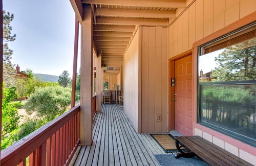 Angel Fire Apartment | Angel Fire Studio with Fireplace, Walk to Resort!