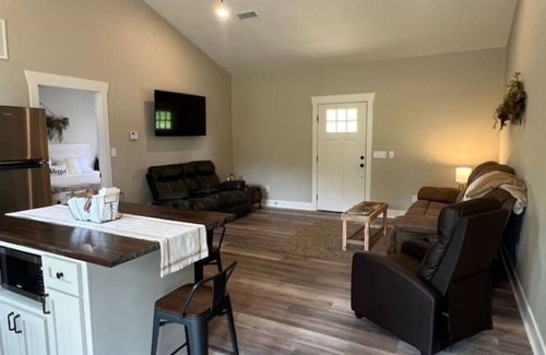 Zwolle Cabin | Angler Point Lake House Cottage