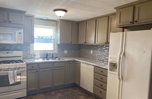 Howe House | Angler's Place at Pigeon Lake