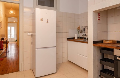 Penha de Franca Apartment | Anjos' City Escape by LovelyStay - 1