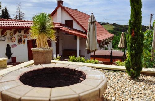 Kesztolc House | Anna Vendégház Kesztölc