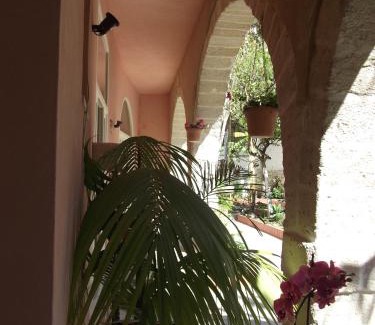 Trapani City Centre Apartment | Antica Corte delle Ninfee, Historical Private Villa
