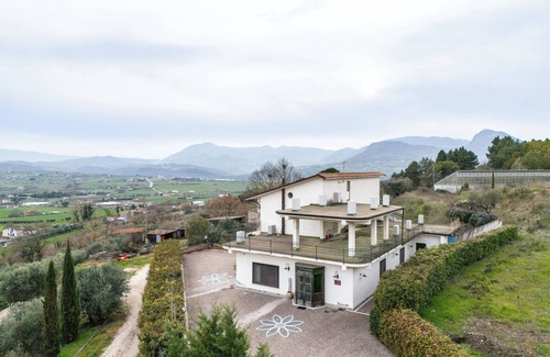 Benevento House | Antico Borgo Perrotta + Tripla
