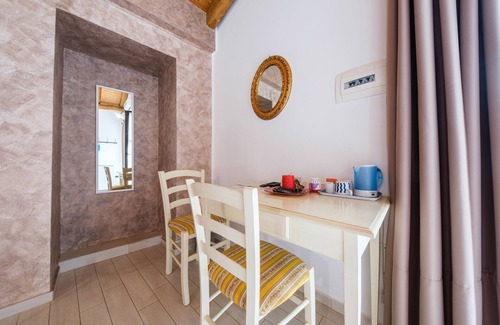 Gioiosa Marea Apartment | Antico Casale Gioiosa Marea Suite with Sea View, Wi-Fi and Air Conditioning