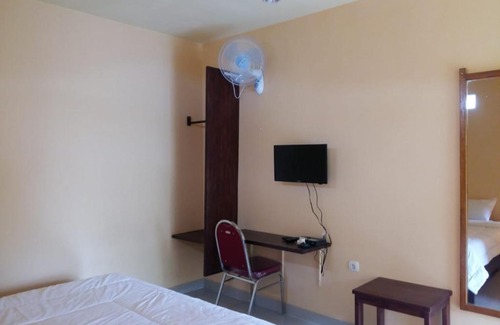 Moni House | Antoneri Lodge