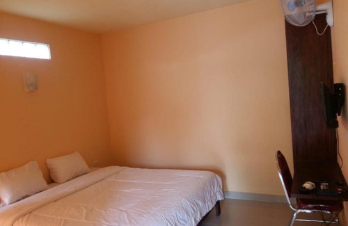 Moni House | Antoneri Lodge