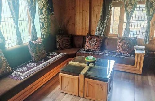 Mohal House | Anuppam Home Stay