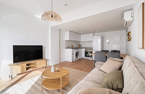 San Sebastian de los Reyes Apartment | apartamento business con garaje y piscina de alquiler temporal