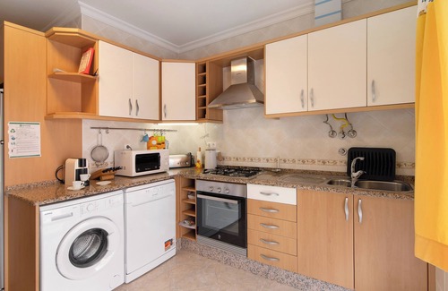 Vila Real Santo Antonio Apartment | Apartment 'Varandas Do Guadiana' with Shared Pool, Wi-Fi and Air Conditioning