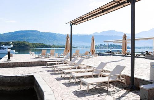 Tivat Apartment | Apart-hotel Villa Lav