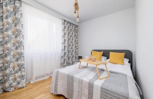 Bytkow Apartment | Apartament Blisko Parku Śląskiego w Katowicach z Parkingiem by Noclegi Renters