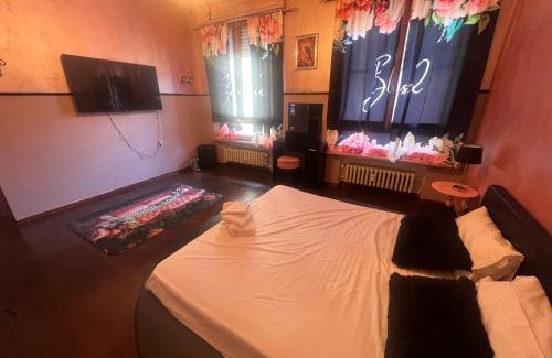 Parma City Centre Apartment | Apartament Jacuzzi