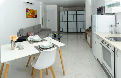 Torrevieja Apartment | Apartament ROSE With Rooftop Pool - 5D Spain