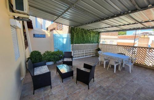 Piriapolis Apartment | Apartamento con Terraza y Parrillero